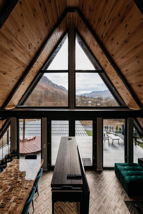 Karl'S Cabin By Black & White Panoramic ريميتيا المظهر الخارجي الصورة